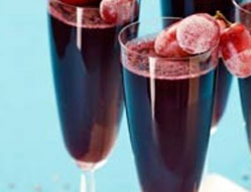 Sparkling Shiraz jelly with frosted grapes